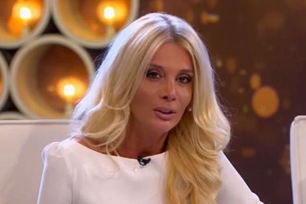 “ყველა შურიანის ჯინაზე, არამცთუ არ დავბერდე, გადავწყვიტე, საერთოდ არც გარდავიცვალო…” – ნინო ნადირაძე საცურაო კოსტიუმში ბრწყინვალედ გამოიყურება