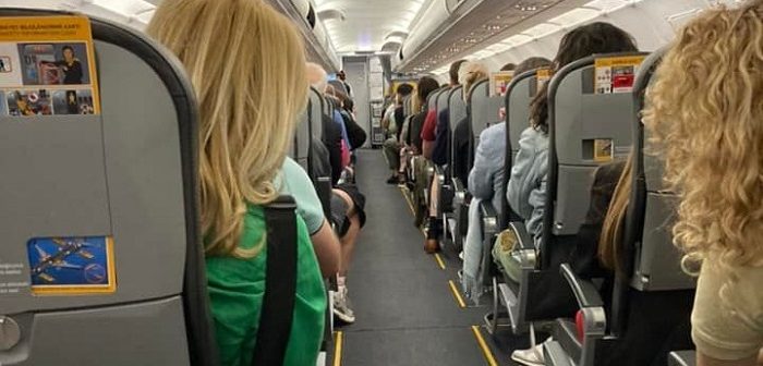 “ბენზინის დაცლა დაიწყო თვითმფრინავში,ფერწასულები იყვნენ სტუარდესები,სისხლი გამეყინა, უცებ ტელეფონი ავიღე და..”