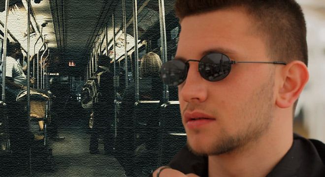 გულდაწყვეტილი, გულგახეთქილი მაგრამ ბედნიერი ვწერ ახლა ამ პოსტს… როგორც კი ტრასპორტში ავედი და დაიძრა, 2-3 წუთი არ იყო გასული, ვიღაც ბიჭს ცხვირიდან სისხლი ჩანჩქერივით წასკდა, ოღონდ სისხლდენა არ წყდებოდა, უცებ დაეცა, შემდეგ კი გონება დაკარგა