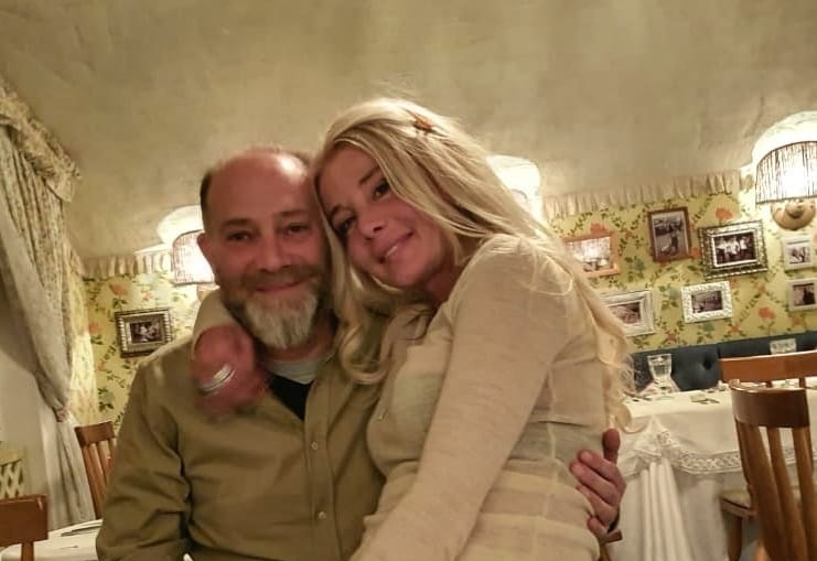 „საოცრად დახვეწილი“ – როგორ გამოიყურებოდნენ ნინო ნადირაძე და გუგა კუზანოვი, ირაკლი მაქაცარიასა და ლიზა ჩიჩუას ქორწილში