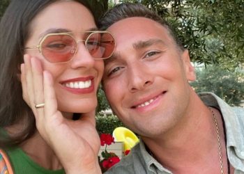 ლიზა და ირაკლი საბერძნეთიდან ახალ ფოტოებს გვიზიარებენ