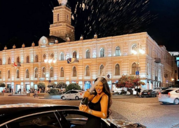 შორენა ბეგაშვილმა დაბადების დღე თავისუფლების მოედანზე შამპანურის გახსნით აღნიშნა