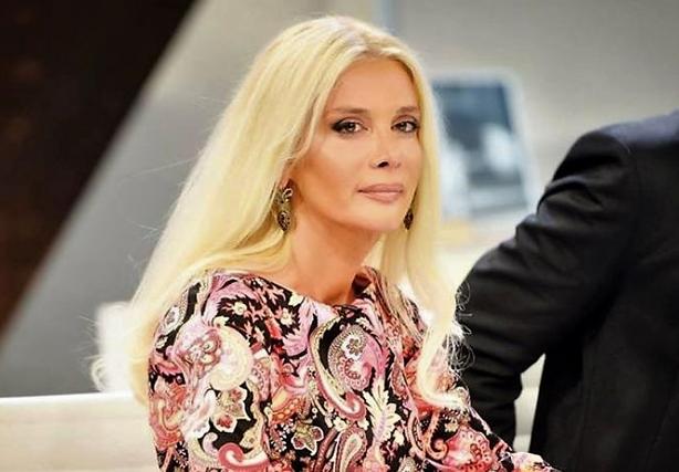 „გუგას აწყობილი…“ – ნინო ნადირაძემ წითელ საცურაო კოსტიუმში გადაღებული ფოტოები გამოაქვეყნა