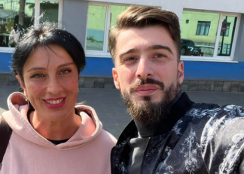 “ეს გოგო იცით ვინ არის?! ჩვენი დროის გმირი მეგი ბანცაძე! შემთხვევითი გამვლელი, ვინც ჩვენს ლაზარეს პირველადი დახმარება გაუწია და გული აუმუშავა”