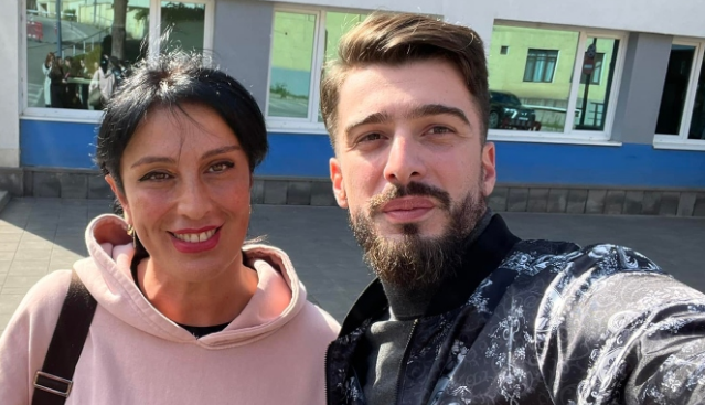 “ეს გოგო იცით ვინ არის?! ჩვენი დროის გმირი მეგი ბანცაძე! შემთხვევითი გამვლელი, ვინც ჩვენს ლაზარეს პირველადი დახმარება გაუწია და გული აუმუშავა”