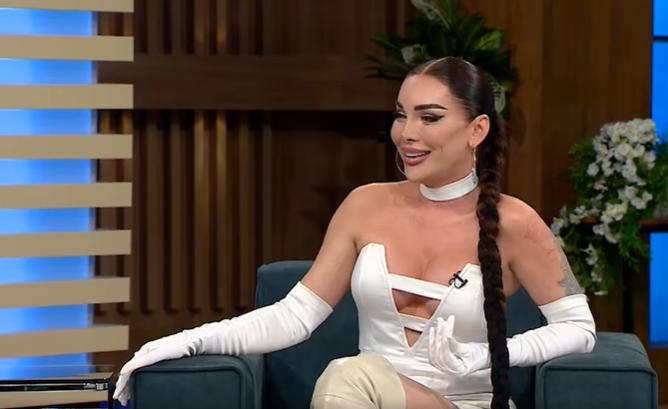 “ქმარმა ბინა მაჩუქა, ოღონდ ვისმა ქმარმა, არ გეტყვით”- კესარია აბრამიძე სახლის ფოტოს აქვეყნებს