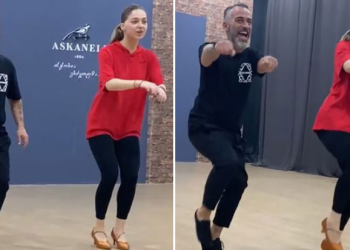 „აჭარული“ იტალიური ელემენტებით – ნახეთ როგორ ასწავლის ცეკვას ბაბი კირკიტაძე ალესანდრო კარუზოს