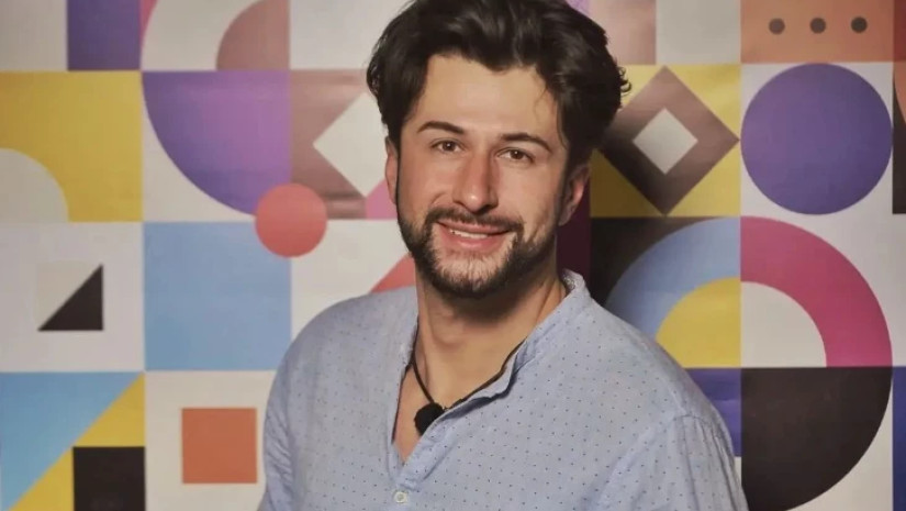 “აი ის გოგო-ბიჭები, სულ სისვეცკე ბრენდები რომ აცვიათ, ძვირიან რესტორნებში ჭამენ, ახალ სახლს იშენებენ… ფული არ აქვთ ? ემიგრანტი დედა არ უნახავთ 5-7 წელია… ფეხსაცმელში 500 ლარს აძლევენ და 150 ლარიანი ფრენა ვერ შეიძინეს იტალიამდე ან საბერძნეთამდე?” – რას წერს გურამ შეროზია ?