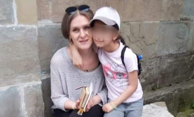 “ხუთი თითივით მახსოვს ანასტასია შენი ბაღში მოსვლა …” – ახლობლები ახლახანს გარდაცვლილ დედა-შვილს ემოციურად ემშვიდობებიან