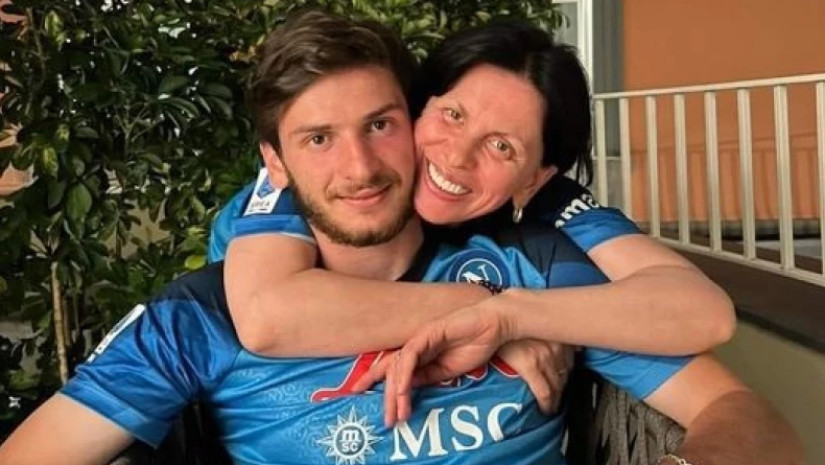 როგორ გამოეხმაურა კვარას დედა ხვიჩას ჩემპიონობას – ნახეთ ემოციური განცხადება