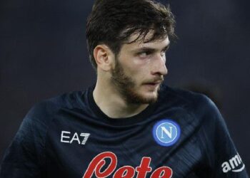 ცნობილია რა ღირს ხვიჩა კვარაცხელიას ახალი ავტომობილი – “ნაკლებს არ იმსახურებს..”