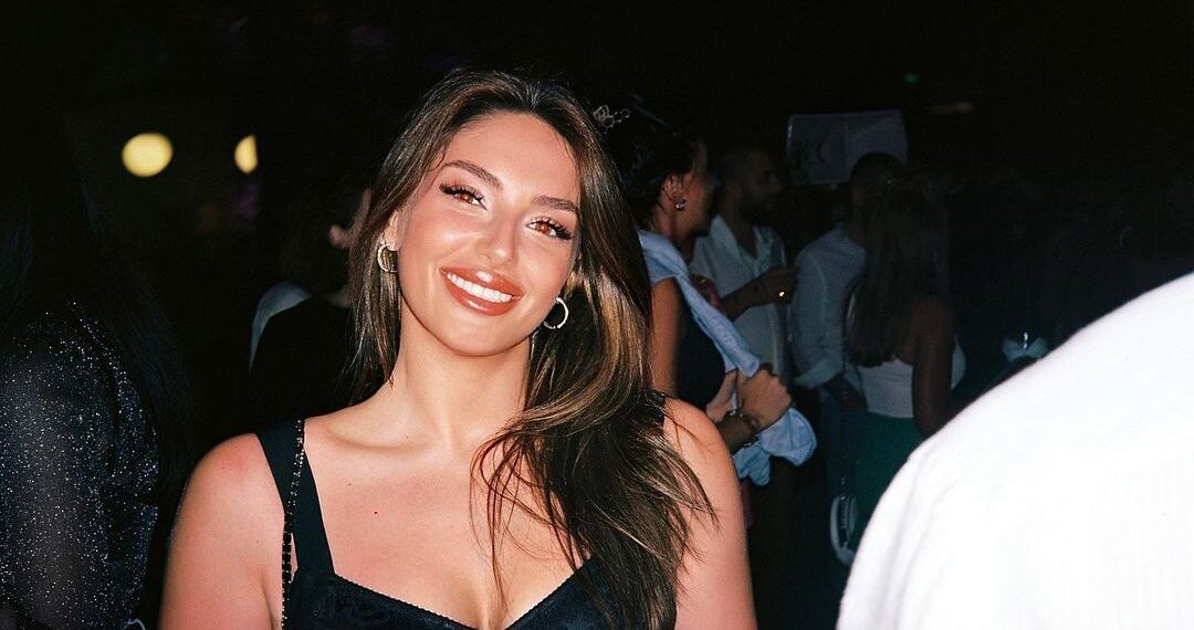 წითელ კაბაში შეუდარებლად გამოიყურება – შორენა ბეგაშვილის შვილის სილამაზემ ყველა აღაფრთოვანა