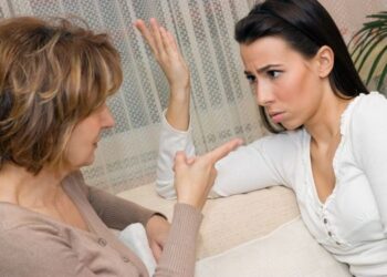 რა დავუძახოთ დედამთილს? – დედა, დეიდა თუ…