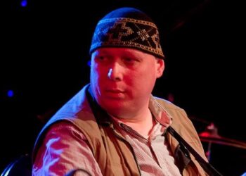 „აღარავისი ვალი აღარ მაქვს, ვინარჩუნებ ამ მდგომარეობას და ალბათ, ვეღარც დავთმობ… გეოგრაფიული ნოსტალგიაც აღარ მაქვს” – რას წერს აშშ-ში ემიგრაციაში მყოფი ზუმბა