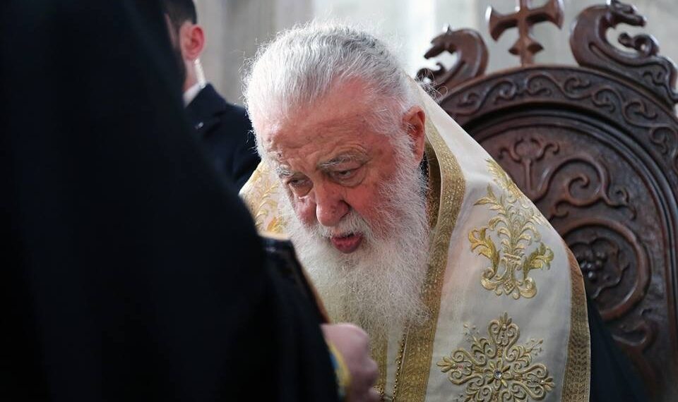 აუცილებლად წაიკითხეთ ეს ლოცვა ყოველი სახლიდან გასვლის წინ და გადასახეთ გზას ჯვარი, მთელი დღე დაცულები იქნებით