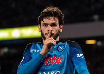 კვარაცხელია ხელფასის მკვეთრ გაზრდას ითხოვს, საუბარია წელიწადში ამდენ მილიონზე – რას წერს იტალიური გამოცემა Il Mattino