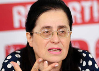 “10 წელია ბავშვები სკოლაში აღარ დადიან, სასწრაფოდ დააბრუნონ გამოცდები! მთელი თაობები წამოვიდა საკუთარ გვარს და სახელს ვეღარ წერენ” – მანანა ნიკოლაიშვილი