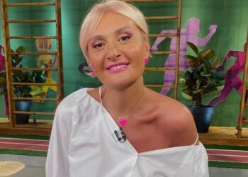 “იმედია მოვა დღე, როცა 25 დეკემბერს ვიზეიმებთ ყველა, მაგრამ ვისთვისაც დღეს არის შობა, გილოცავთ” – ნანუკა ჟორჟოლიანი