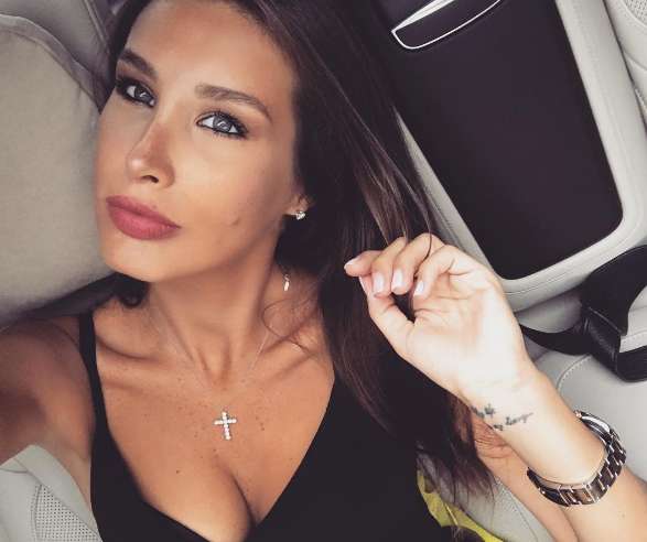 როგორ გამოიყურება ორსული ქეთა თოფურია – მომღერალი მესამე შვილს ელოდება