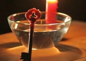 “უცნაური ქავილი,მეგობრის დაკარგვა..” – ნახეთ 7 სახიფათო ნიშანი, რომელიც გაუწყებთ, რომ ჯადო, წყევლა გაქვთ ან და გათვალული ხართ