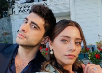 სილა თურქოღლუს გზა წარმატებამდე – რა ცხოვრება გაიარა “შერბეთის” ვარსკვლავმა, რომელიც ამჟამად თურქეთში ერთ-ერთი ყველაზე პოპულარული გოგონაა