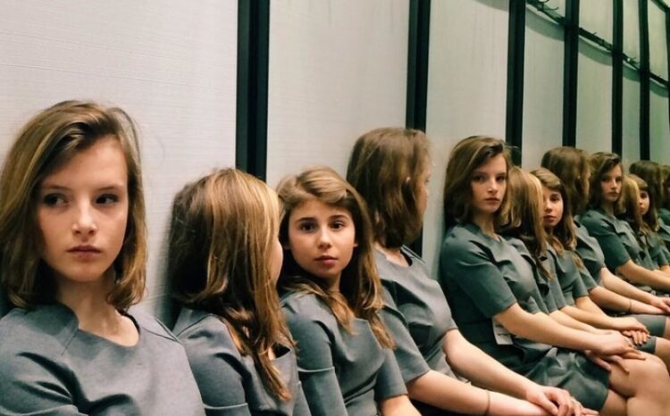 რამდენი გოგონაა ფოტოზე თქვენი აზრით ? – ნუ იჩქარებთ ნაადრევი დასკვნების გაკეთებას