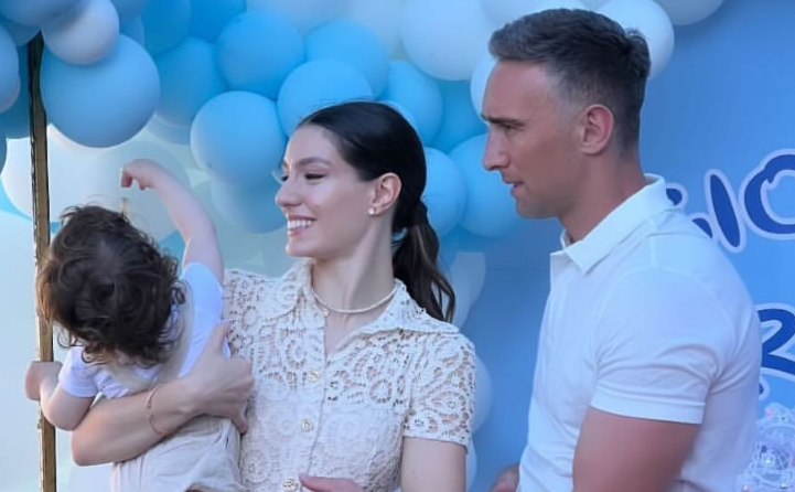 ცნობილი სახეები ირაკლი მაქაცარიას და ლიზა ჩიჩუას შვილის დაბადების დღეზე – ნახეთ ვინ ესწრებოდა პატარა გიორგის იუბილეს