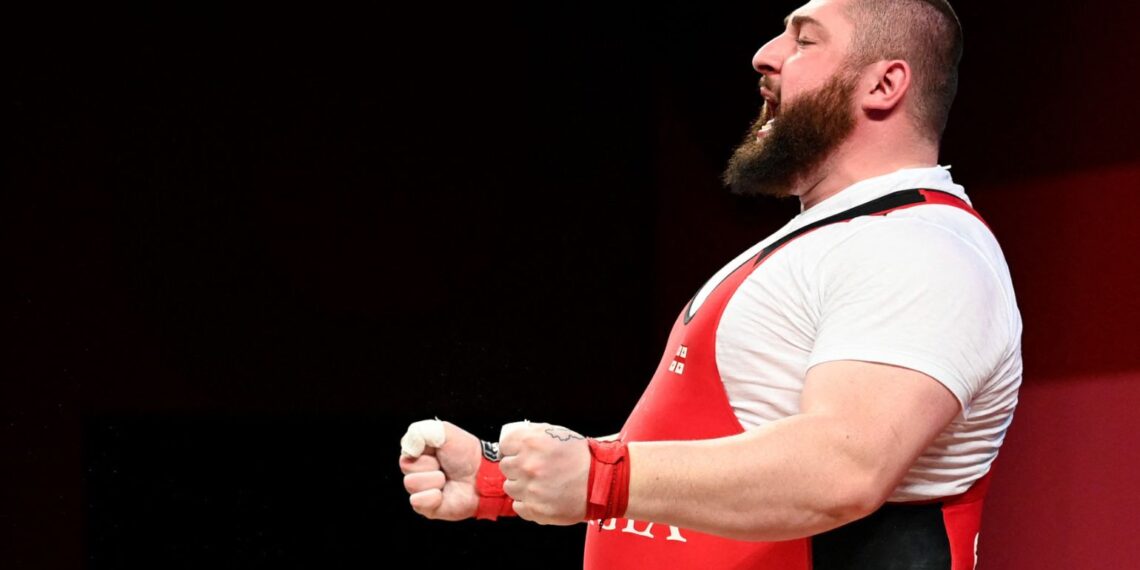 “მაგ თითებში ჩანს რამხელა არაამქვეყნიური შრომა გაქვს ჩადებული” – როგორ გამოიყურება ლაშა ტალახაძის ხელები ოლიმპიადის დასრულების შემდეგ