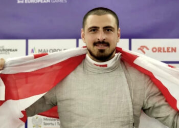 “მედლები მომპარეთ, ვერ გამტეხავთ! მე სანდრო ვარ ბაზაძე და ეს იმას ნიშნავს რომ…” – სანდრო ბაზაძე ტალახაძეს და პეტრიაშვილს გამარჯვებას ულოცავს და ემოციურ პოსტს აქვეყნებს