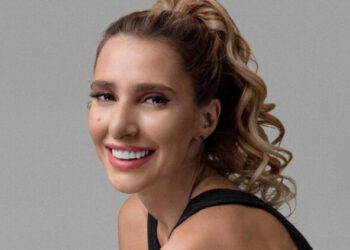 ნუკი კოშკელიშვილი სრულიად გაშიშვლდა – რა თამამ ფოტოებს აქვეყნებს ტელეწამყვანი ?