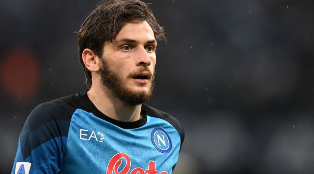 იტალიის ჩემპიონატის წლის საუკეთესო ფეხბურთელები – კვარაცხელია ნომინანტებს შორის არ შეიყვანეს