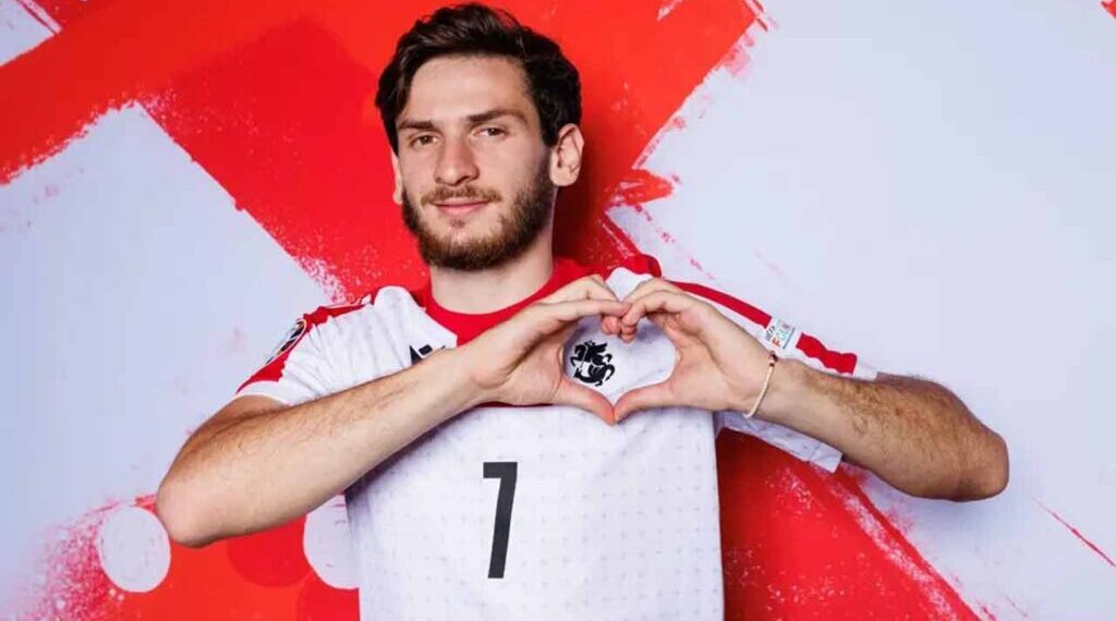 ამას არავინ ელოდა ! ხვიჩა კვარაცხელიას შეძენას მსოფლიოს ერთ-ერთი საუკეთესო კლუბი ცდილობს და ქართველის სანაცვლოდ კოლოსალურ თანხას იხდის