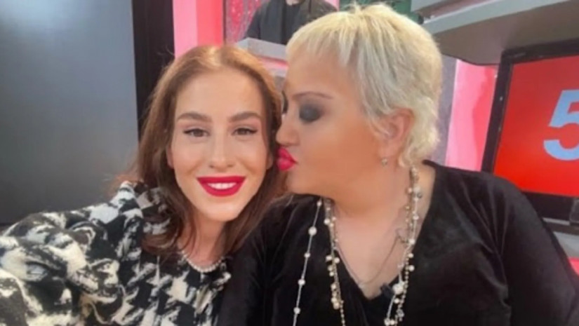 “ნინი რამდენიმე წელი ცოტა ჩაკეტილი იყო…” – რას ამბობს ხათუნა ჟორდანია ნინი ქარსელაძის პირადზე