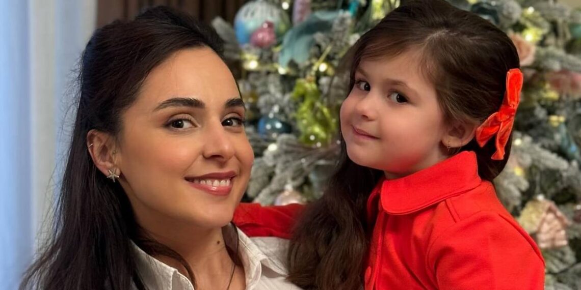 „ალისკა თავის ნახატით მიდის ვივამედში, დაბადების დღის მისალოცად – იმედია, საჩუქარს შეატანენ“ – ნახეთ როგორ ულოცავს ელის-მარია სააკაშვილი მამას დაბადების დღეს