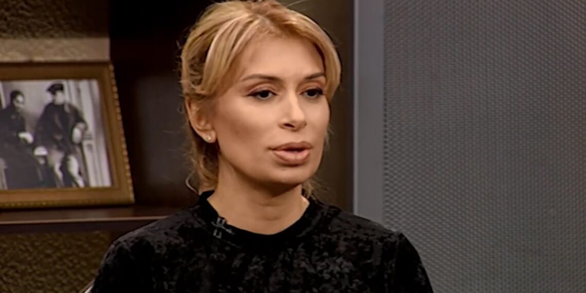 ხატია სიჭინავა საფრანგეთის პრეზიდენტს მიმართავს – “შეგიძლია საფრანგეთში პერსონა ნონ გრატად გამომცხადო!”