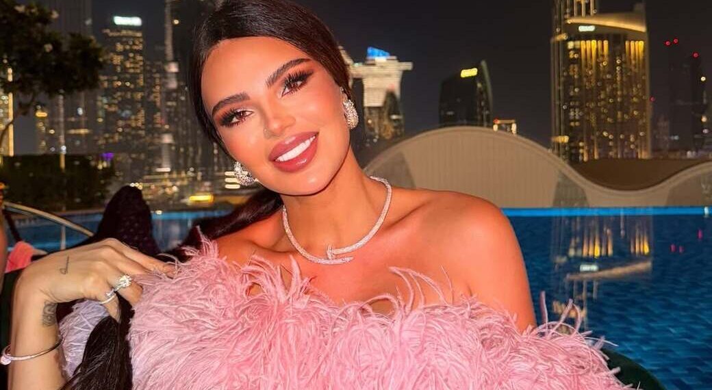 რა ღირს თეთრი ოქროსგან დამზადებული Cartier-ის კოლექციის ყელსაბამი, რომელიც შორენა ბეგაშვილმა ახალი წლის ღამეს მოირგო ?