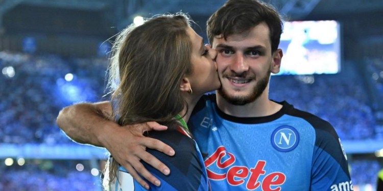 როგორ დაემშვიდობა ნიცა თავაძე ნეაპოლს – კვარაცხელიას მეუღლე ემოციურ კადრებს აქვეყნებს