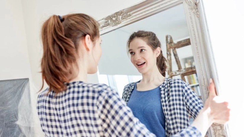 3 ადგილი სახლში, სადაც კატეგორიულად არ შეიძლება სარკის დაკიდება