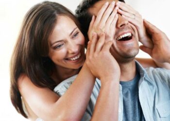 ქალის 7 თვისება, რომელზეც მამაკაცები პირდაპირ ,,დნებიან”