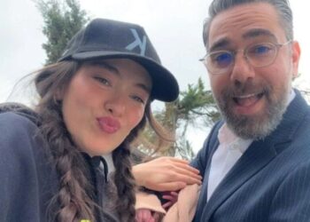 ნესლიჰან ათაგიული და ქადირ დოღულუ ახალდაბადებულ შვილთან ერთად გამოჩნდნენ – ცნობილია რა დაარქვეს ვაჟს