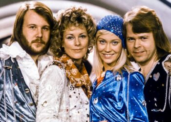 როგორ გამოიყურებიან დღეს ჯგუფ “ABBA”-ს წევრები ? – მათმა საერთო გამოჩენამ ინტერნეტსივრცე მოიცვა