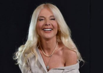 ნინო ნადირაძემ 52 წლის იუბილე ულამაზეს გარემოში აღნიშნა – ნახეთ რა ორიგინალური საჩუქარი გაუკეთა ანრი ჯოხაძემ მას დაბადების დღეზე