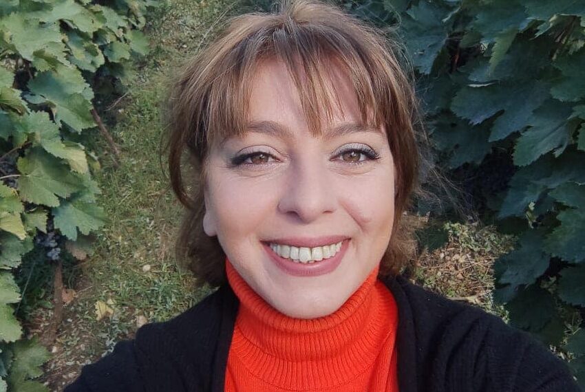 „ჩვენი მამულები ჩემი სიმდიდრეა – 750 შვილი [ვაზი] მყავს, ყველაფერი ჩვენი ხელით არის გაკეთებული”- როგორ ცხოვრობს “ჩცდ”-ს მსახიობი მაკა ძაგანია ?