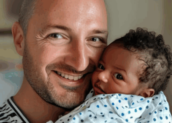 “მე და ჩემი მეუღლე თეთრკანიანები ვართ, მაგრამ შავკანიანი შვილი გვყავდა: მაშინვე ვიფიქრე ღალატზე, მაგრამ რეალობა სულ სხვა აღმოჩნდა”