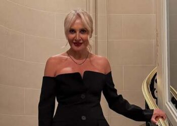 “მომილოცეთ ფოტოს მაღებინებს უკვე”- ნანუკა ჟორჟოლიანი ვაჟთან ერთად გადაღებულ ფოტოს აქვეყნებს