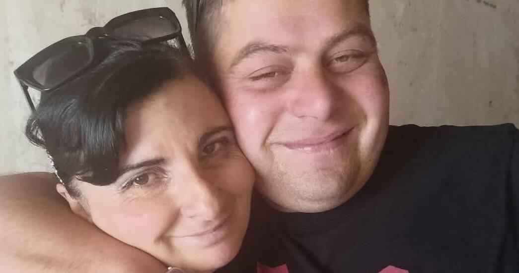 “მოვიდა დიდი ინფორმაციები, წითელწყაროში ბინა უნდა გადმოგცენო… დიდი მადლობა, ჩვენ თბილისში გვინდა ბინა, ჩვენი ვარსკვლავობა და მოღვაწეობა გრძელდება. მთელი საქართველო, ემიგრაცია, ყველა სფეროს წარმომადგენელი ფეხზე გვიდგას” – ქეთი ეგიდუნაშვილი მიმართვას ავრცელებს