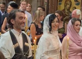 კარლო პონტი ჩოხით და მარიამ შარმანაშვილი ულამაზესი საქორწინო კაბით – ლეგენდარული სოფი ლორენის ვაჟმა და მისმა რჩეულმა ჯვარი საქართველოში დაიწერეს