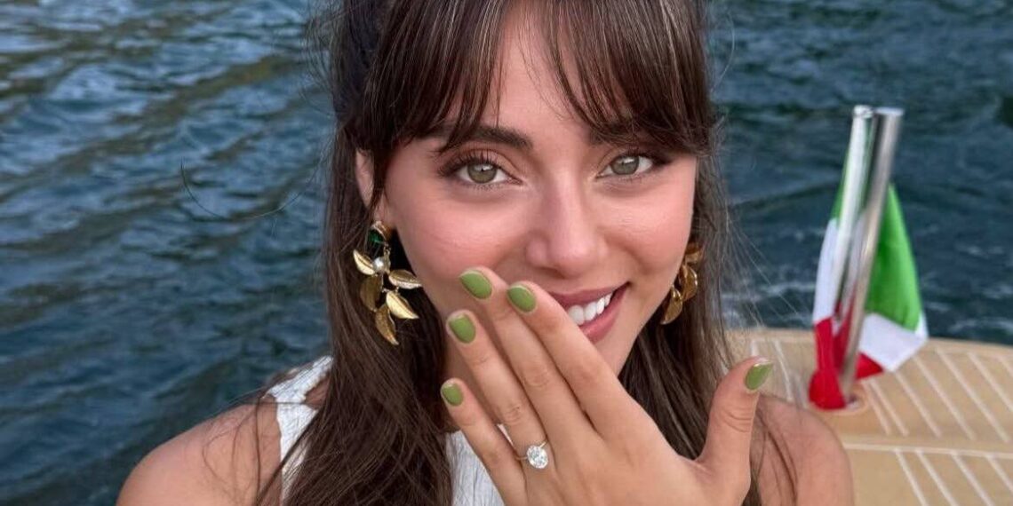 სილა თურქოღლუ დაინიშნა – ნახეთ ვინ არის პოპულარული თურქი მსახიობის რჩეული მამაკაცი