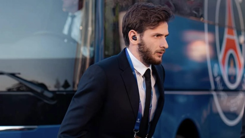 „მისთვის ოჯახის წევრად იქცა…“ – ვინ არის კვარას პირადი ფიზიოთერაპევტი და რა უთხრა 18 წლის ასაკში ფეხბურთელმა მას