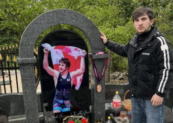 “ახალი ვარსკვლავის დაბადების მომსწრე ვხდებით” – დიდი გამარჯვება, რომელიც ტრაგიკულად დაღუპულ მეგობარს მიეძღვნა: 18 წლის ვახტანგ ლოლუა მსოფლიო ჩემპიონია